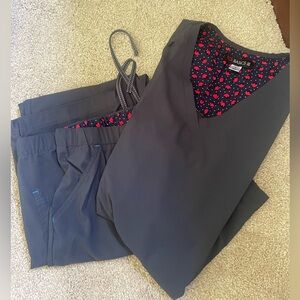 KOI Top and Bottom Scrub set
